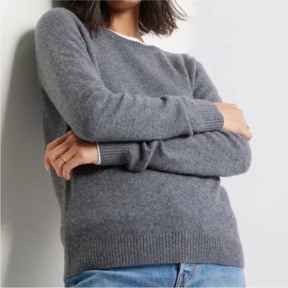 Caslon Cashmere Crewneck Sweater in Grey Dark Heather Size Small NWT - Picture 2 of 8